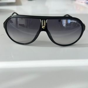 Carrera men’s black sunglasses.